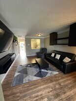 4511 Longwater Chase in Sarasota, FL - Building Photo