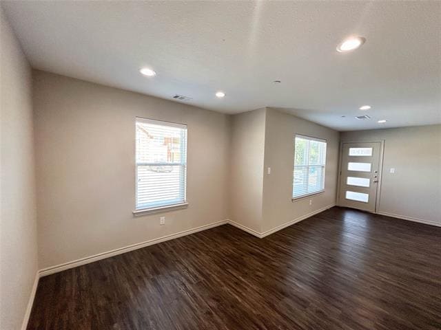 1203 N Clay St in Ennis, TX - Building Photo - Building Photo