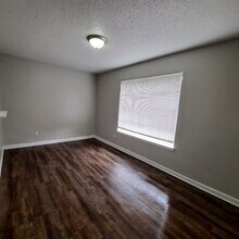 3325 Cristil St in Memphis, TN - Building Photo - Building Photo