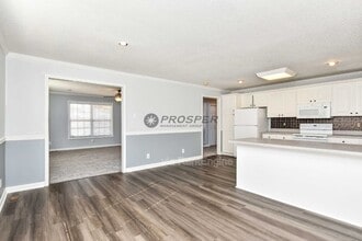 1082 Hampton Rd in Lyman, SC - Building Photo - Building Photo