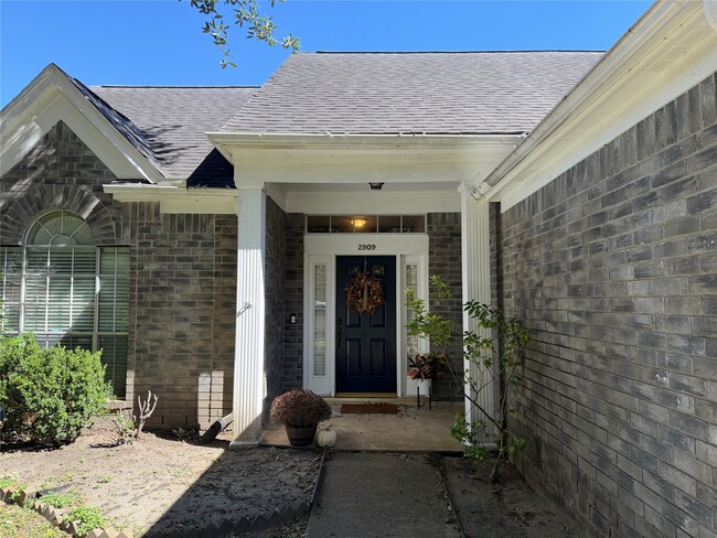 2909 Linda Dr in Pearland, TX - Building Photo - Building Photo
