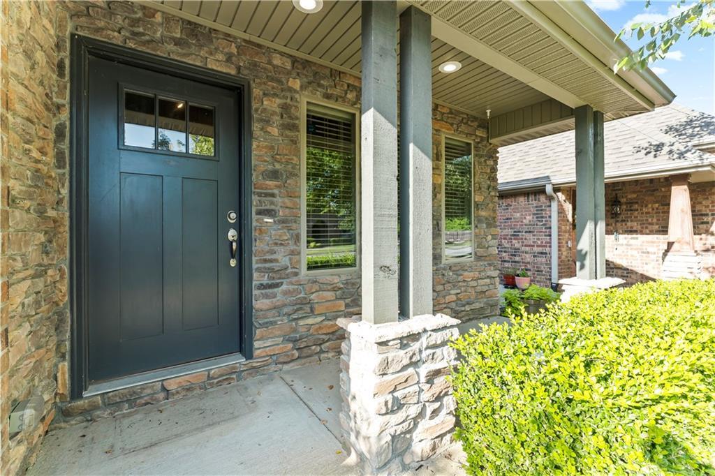 3205 SW Riverstone Ave in Bentonville, AR - Building Photo