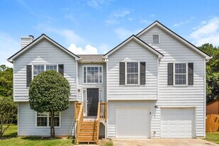 3105 Brookfield Dr SW in Austell, GA - Building Photo