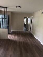 235 Du Bourg Ln in Florissant, MO - Foto de edificio - Building Photo