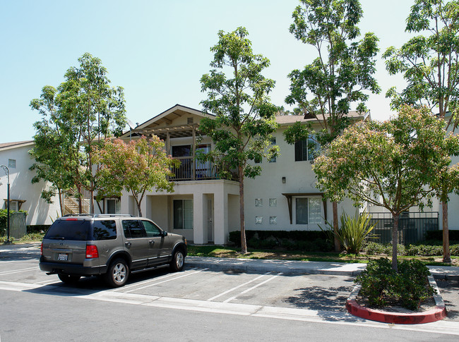 1532 Calle Del Sol in Anaheim, CA - Building Photo - Building Photo