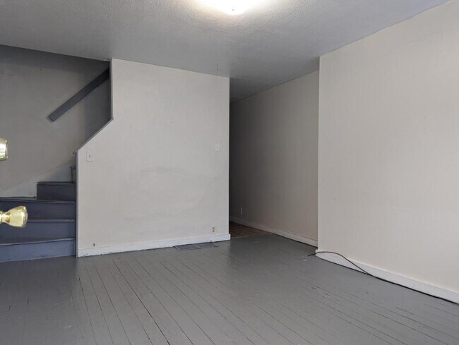 5409 1/2 Carnegie St in Pittsburgh, PA - Building Photo - Building Photo
