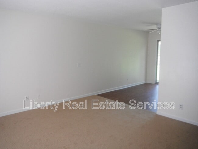 928 Greenbriar Ct in Hinesville, GA - Building Photo - Building Photo