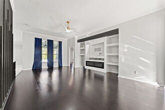 16456 Tisons Blf Rd in Jacksonville, FL - Building Photo - Building Photo