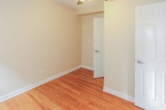 657 W Roscoe St, Unit 628-1N in Chicago, IL - Building Photo - Building Photo