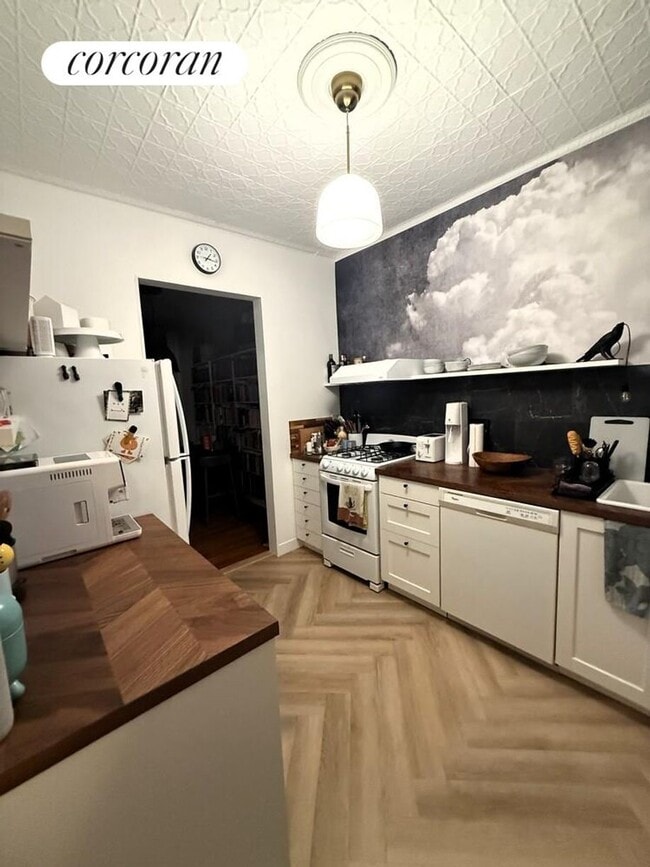 1211 8th Ave in Brooklyn, NY - Foto de edificio - Building Photo