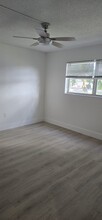 8465 Sunrise Lakes Blvd in Sunrise, FL - Building Photo - Building Photo