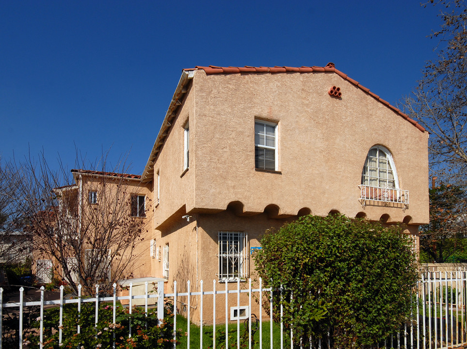 2617-2619 S Harvard Blvd in Los Angeles, CA - Building Photo