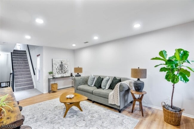 property at 8 Springholm Dr