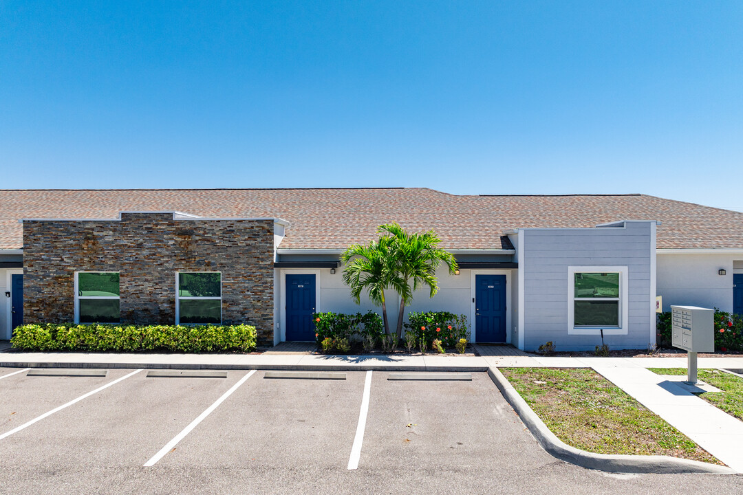 Cape Summit in Cape Coral, FL - Building Photo