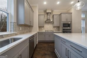 915 Katie Kerr Dr in Decatur, GA - Foto de edificio - Building Photo