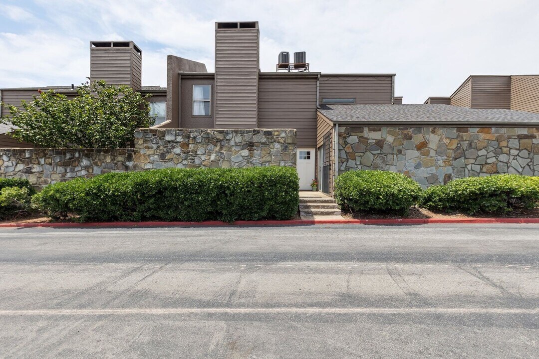 6000 N Pennsylvania Ave in Oklahoma City, OK - Building Photo