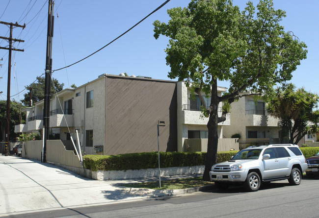 14 S Almansor St in Alhambra, CA - Building Photo - Building Photo