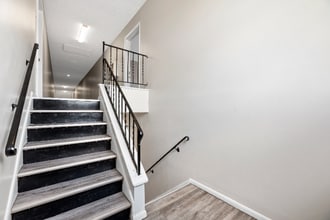 800 Harrisburg Pike in Columbus, OH - Building Photo - Building Photo