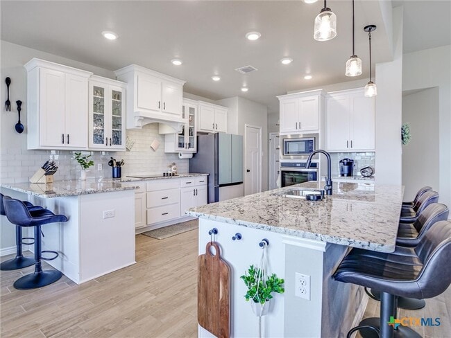 1701 Meadow Crest in Salado, TX - Building Photo - Building Photo