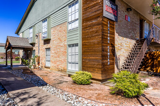 Stone Ridge Apartments in Greenville, TX - Building Photo - Building Photo