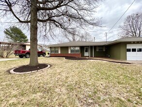 3610 NW Michael St in Lincoln, NE - Building Photo - Building Photo