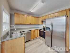 202 Larson Ln in Griffin, GA - Building Photo - Building Photo