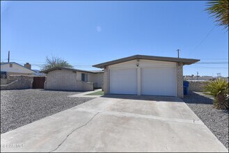 7117 Alto Rey Ave in El Paso, TX - Building Photo - Building Photo