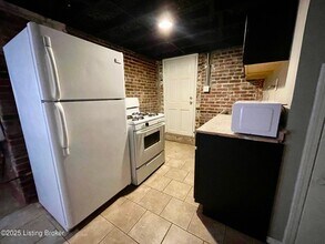 1393 S 3rd St-Unit -8 in Louisville, KY - Building Photo - Building Photo