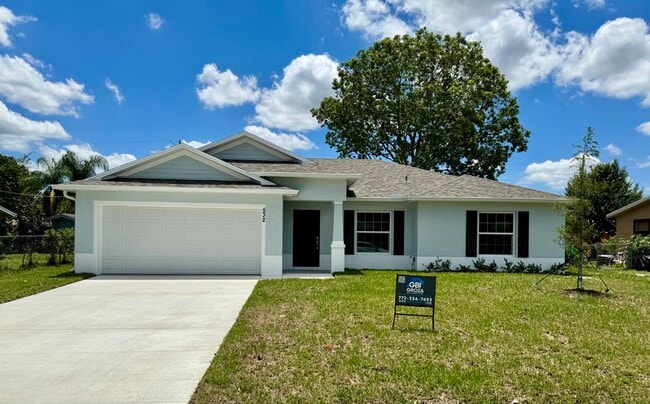 property at 532 SW Buswell Ave