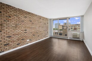 Park Lincoln by Reside in Chicago, IL - Building Photo