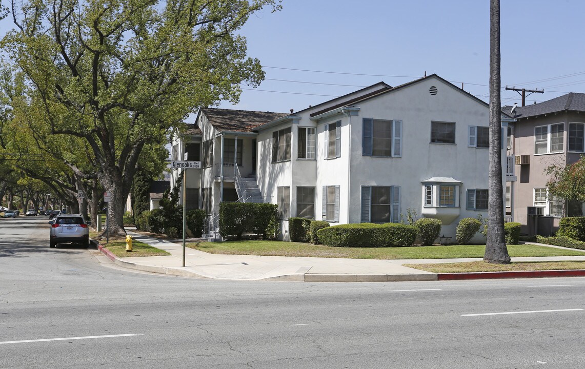 970 W Glenoaks Blvd in Glendale, CA - Foto de edificio