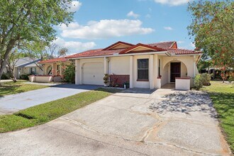 371 Cocoa Ct, Unit 373 in Kissimmee, FL - Foto de edificio - Building Photo