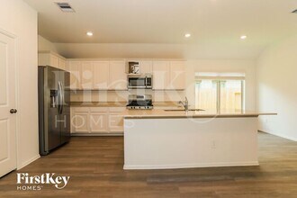 932 Pickering Oak Row in Magnolia, TX - Building Photo - Building Photo