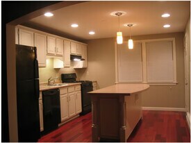 265 Stackpole St in Lowell, MA - Building Photo