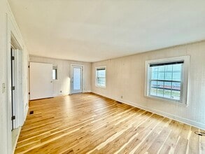 23 Gardner Ave in Brockton, MA - Building Photo - Building Photo