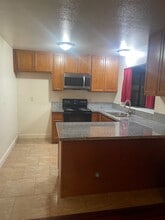 8744 Fox Creek Dr in Stockton, CA - Building Photo - Building Photo