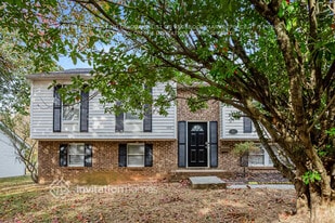 4819 Harri Ann Dr in Charlotte, NC - Building Photo