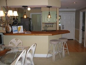 100 Colonnade Dr in Hilton Head Island, SC - Building Photo - Building Photo