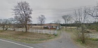 9509 AR-352 in Clarksville, AR - Building Photo