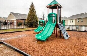 2015 Lavender Ct in Spring Hill, TN - Building Photo - Building Photo