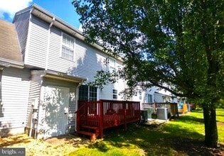 1004 Granite Ct in Salisbury, MD - Building Photo - Building Photo