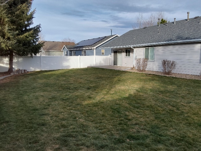 6883 Mount Democrat St in Wellington, CO - Building Photo - Building Photo