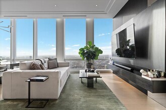 14 W Superior St in Chicago, IL - Building Photo - Building Photo