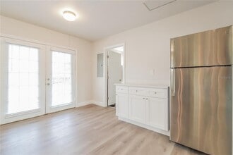 7503 W New Orleans Ave in Tampa, FL - Building Photo - Building Photo