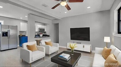 22 Adkinson Dr in Pensacola, FL - Foto de edificio - Building Photo