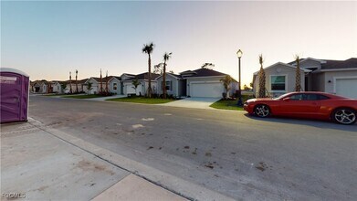 20423 Copperhead Dr in Lehigh Acres, FL - Foto de edificio - Building Photo