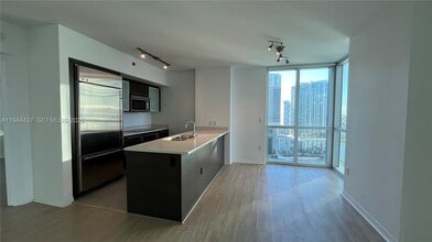 55 SE 6th St in Miami, FL - Building Photo - Building Photo