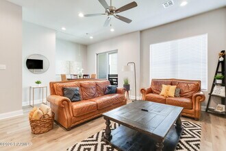 114 Gadwall Dr in Youngsville, LA - Building Photo - Building Photo