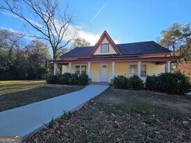 41 W Main St in Hampton, GA - Building Photo