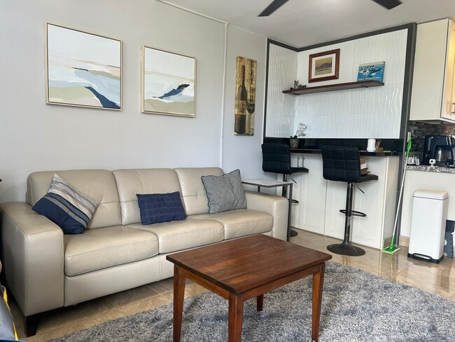 84-674-965 Farrington Hwy in Waianae, HI - Building Photo - Building Photo